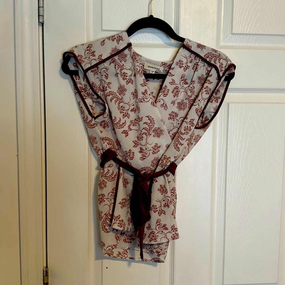 Cute top!